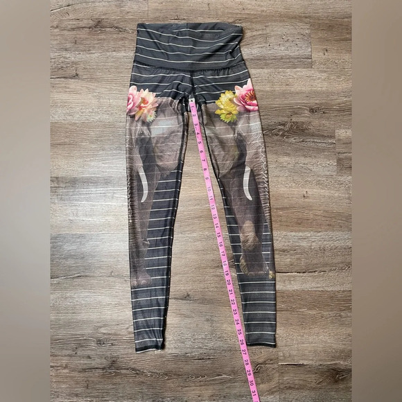 Teeki Love the Elephant Legging Size XS Great Condition - Picture 5 of 6
